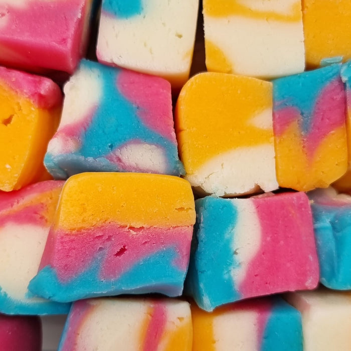 Bubblegum Fudge 500g Pouch - Dairy free