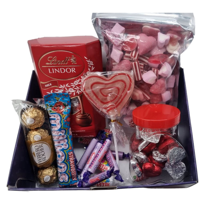 Valentines Sweet and Chocolate Gift Box